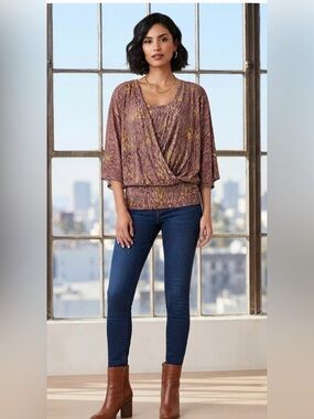 🆕 The Muses Lounge Women's Top☀️
